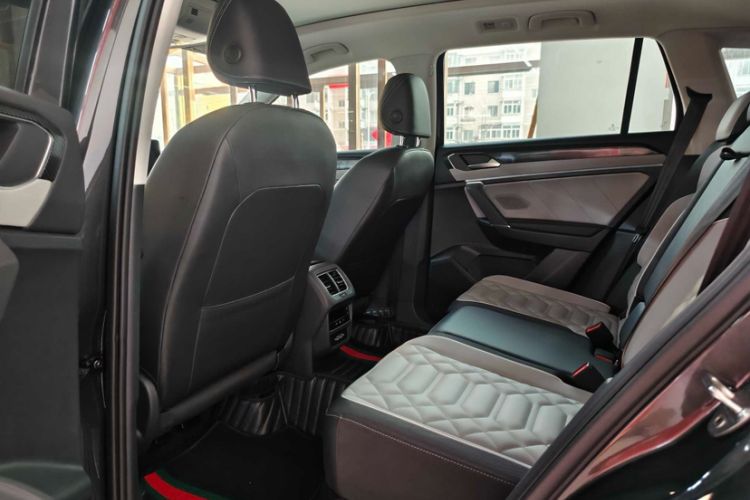 Used Volkswagen Tayron 2023 330TSI Two-Wheel-Drive Luxury Plus Advanced Version
