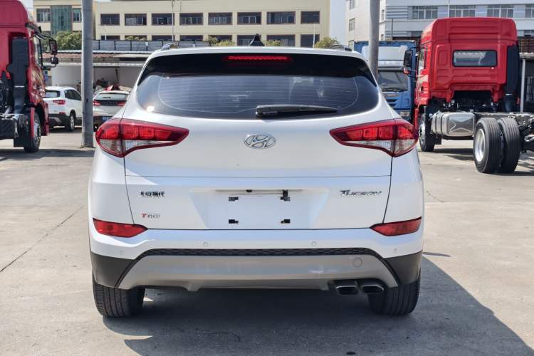 Used Hyundai Tucson 2018 1.6T Dual-Clutch Two-Wheel Drive 15th Anniversary Special Edition
