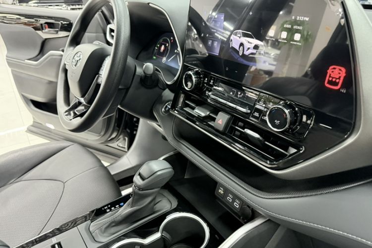 Used Toyota Highlander 2024 2.5L Smart Electric Hybrid Dual-Motor Two-Wheel-Drive Elite Edition 5 Seats Gear Lever