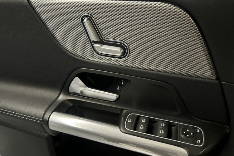 Used Mercedes-Benz GLA 2023 GLA 200 Interior 2