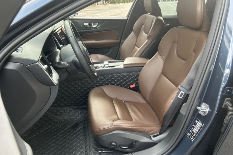 Used Volvo S60 2021 T4 Zhiyi Luxury Edition