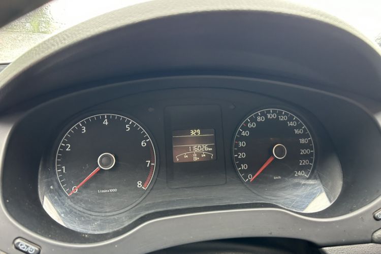 Used Volkswagen Sagitar 2014 1.6L Manual Comfort Model Odometer Close Up