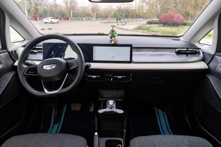 Used Geometry E Firefly 2024 301km Flowing Light
