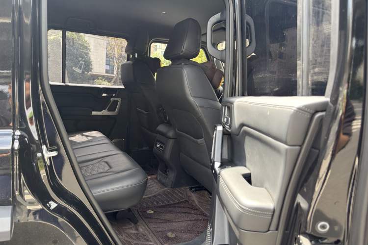 Used 212 T01 2024 2.0T Mechanic