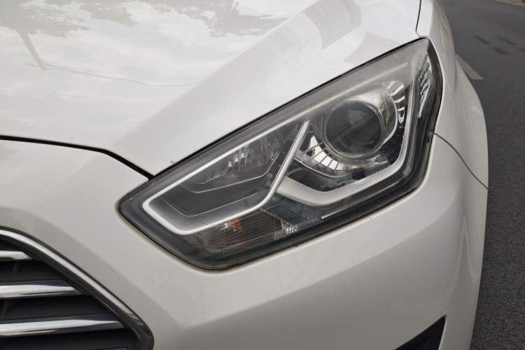 Used Ford Escort 2017 Happiness Edition 1.5L Automatic Fashion Version