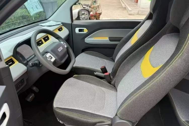 Used Chery QQ Ice Cream 2022 170km Sundae Phosphate Lithium-Ion