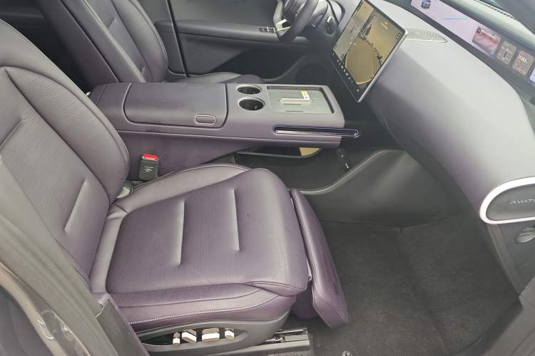 Used Avatr 07 2024 Max Extended-Range Edition Interior 5