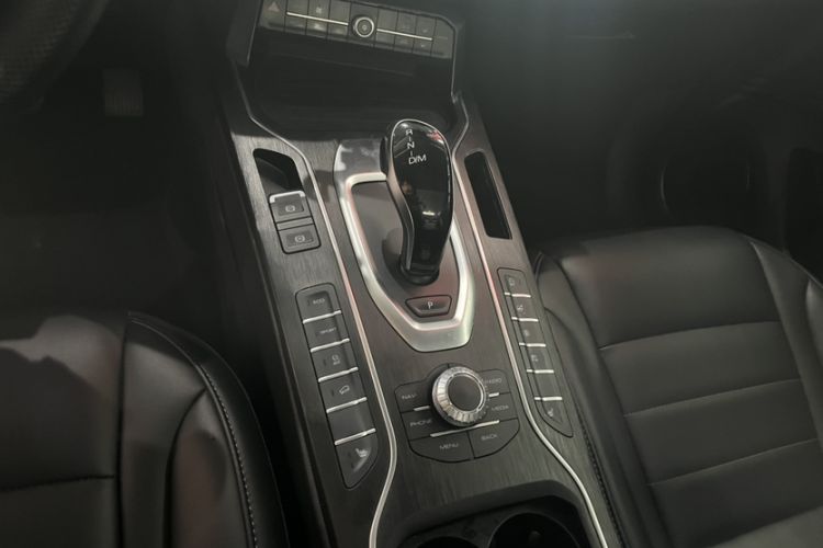 Used Wey VV5 2021 1.5T Two-Wheel Drive Smart Pioneer