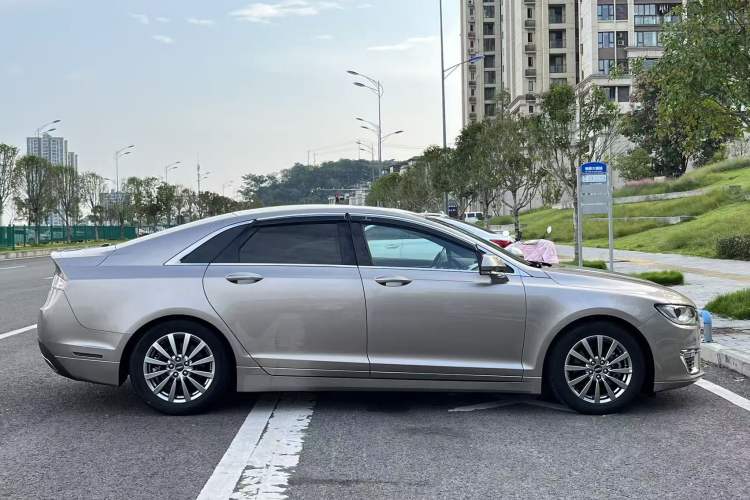 Used Lincoln MKZ 2019 2.0T Luxury Edition China VI
