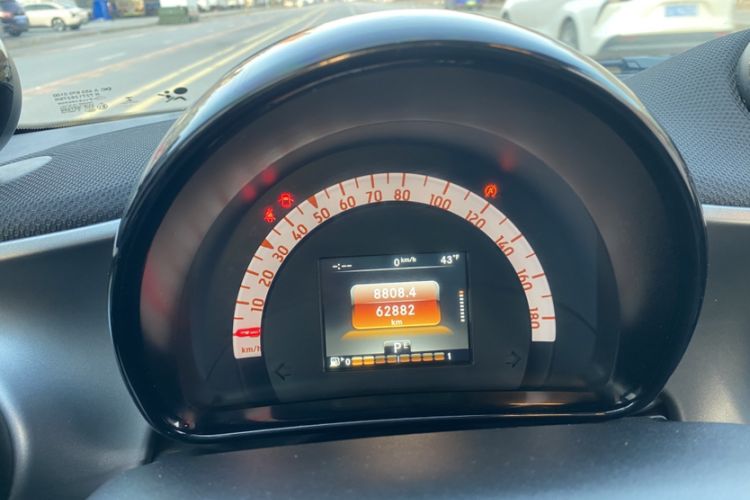 Used smart forfour 2016 0.9T 66 kW Pioneer Edition
