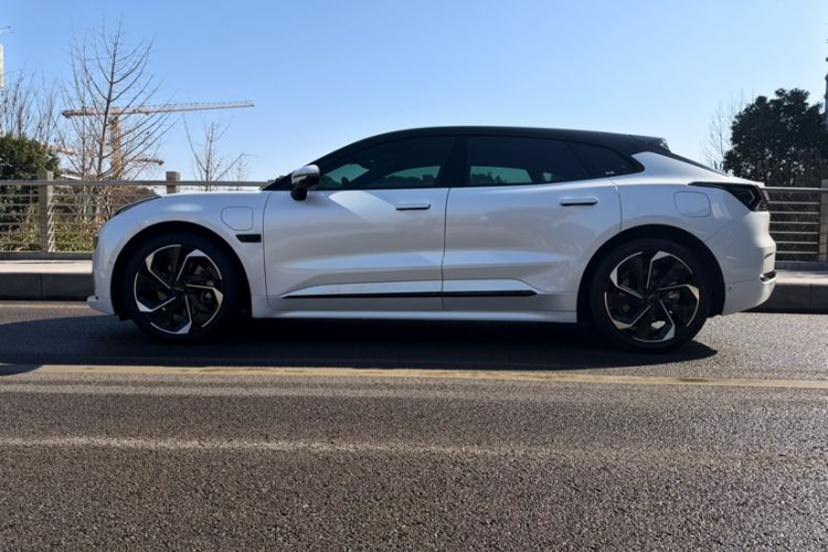 Used Zeekr 001 2021 Long-Range Dual-Motor WE Edition
