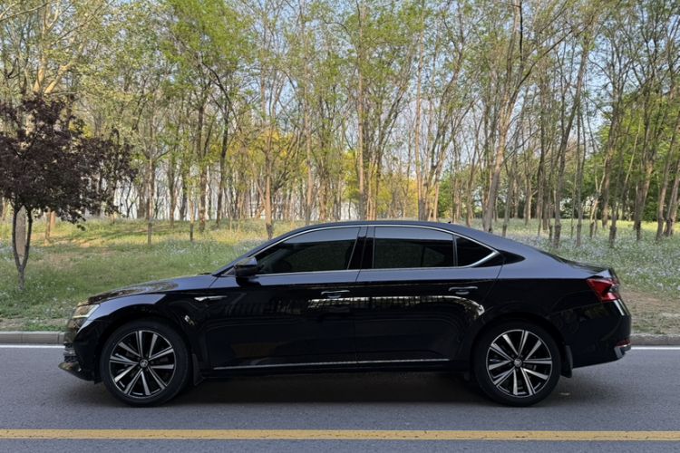 Used Skoda Superb 2019 Restyled TSI330 DSG Comfort Edition Exterior 3