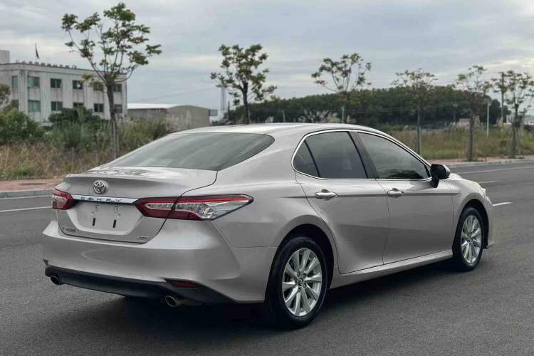 Used Toyota Camry 2019 Revised Version 2.0G Luxury Edition
