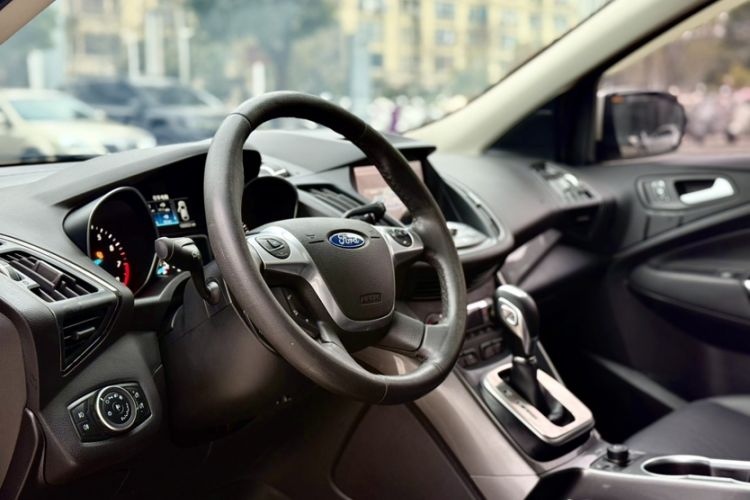 Used Ford Kuga 2015 2.0L GTDi Four-Wheel Drive Elite Model