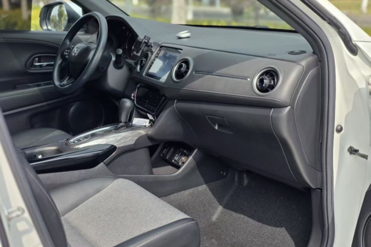 Used Honda XR-V 2020 220TURBO CVT Luxury Edition Interior 5