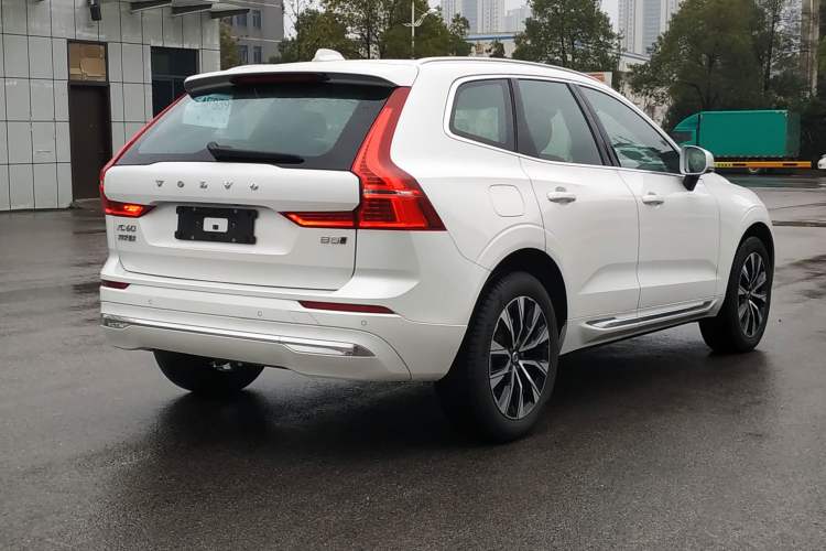 Used Volvo XC60 2025 B5 Four-Wheel Drive Smart & Advanced Luxury Edition