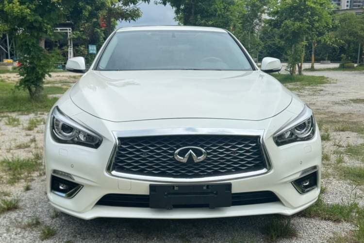 Used Infiniti Q50L 2018 2.0T Enjoyment Version China VI Standard