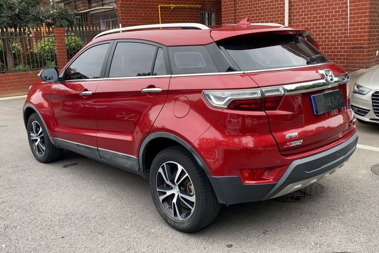 Used JMC Yusheng S330 2016 1.5L GTDi Automatic Two-Wheel Drive Fashion Edition
