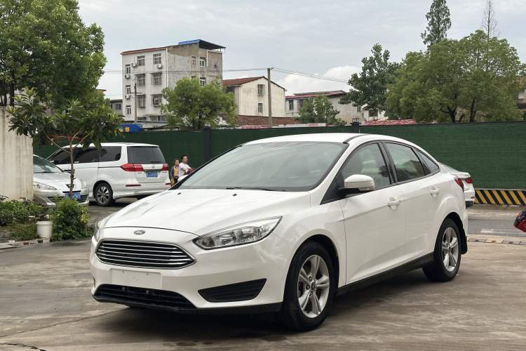 Used Ford Focus 2018 Sedan Classic 1.6L Automatic Comfort Plus Smart Drive Version