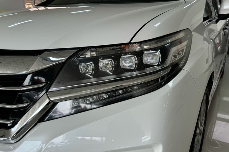 Used Honda Elysion 2016 2.4L Supreme Edition
