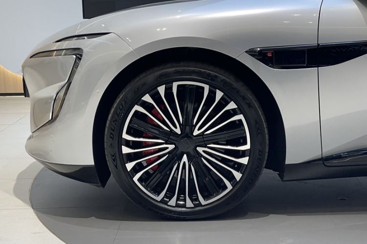 Used Avatr 12 2025 Ultra Extended-Range Edition
