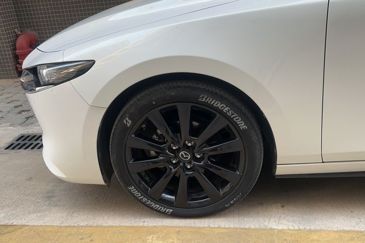 Used Mazda Mazda 3 Axela 2022 2.0L Automatic Premium Black Obsidian Edition