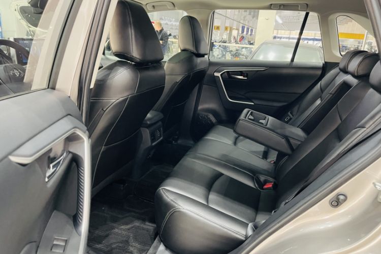 Used Toyota RAV4 2020 2.0L CVT Two-Wheel Drive Fashion Edition