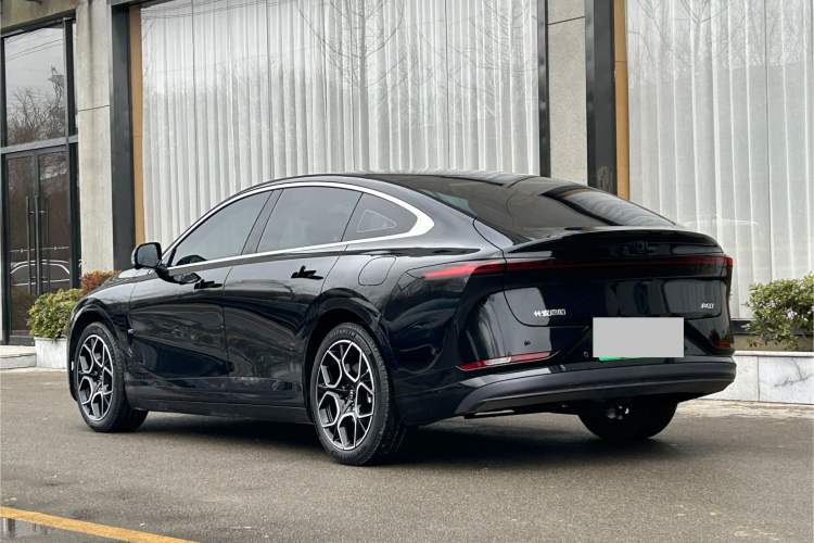 Used Qiyuan A07 2025 Blue Whale Range-Extending Version 230 Flagship Model
