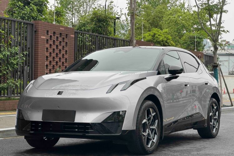 Used Lynk & Co Z20 2025 530 km Range Rear-Wheel Drive Max