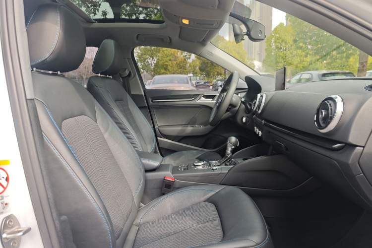 Used Audi A3 2020 Limousine 35 TFSI Fashion Edition China VI Emission Standard