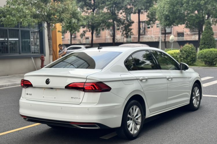 Used Volkswagen Bora 2021 1.5L Automatic Comfort Smart Connect Edition Exterior 5