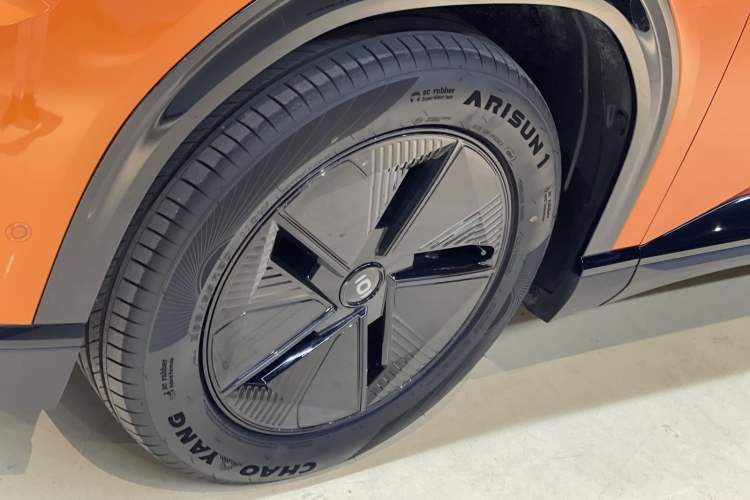 Used CHANGAN NEVO E07 2025 All-Electric Two-Wheel Drive 90 kWh Pro Smart Version
