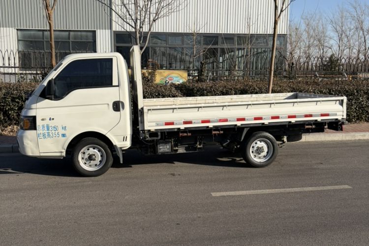 Used JAC EX6 2023 i3 New Energy No.1 Cargo Vehicle
