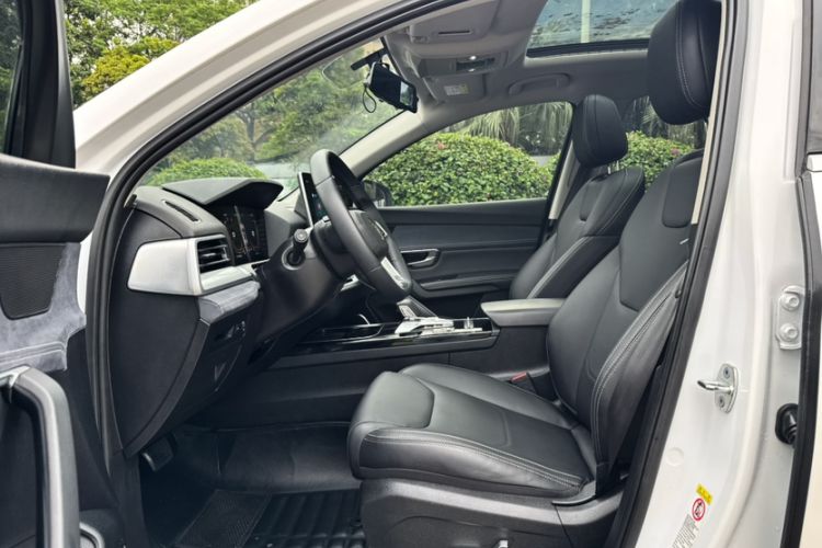 Used BYD Song Pro New Energy 2019 DM 1.5T Four-Wheel Drive Performance Edition Deluxe Model Interior 7