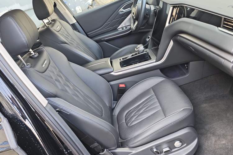 Used Hongqi HS7 PHEV 2024 2.0T PHEV Four-Wheel Drive Flagship Edition 6 Seats
