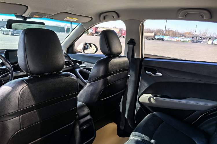 Used Baojun 510 2017 1.5L Manual Fashion Model