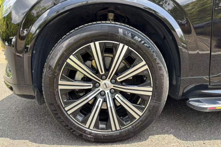 Used Volvo XC90 2023 B6 Zhiyi Luxury Edition 7-Seater Exterior 8