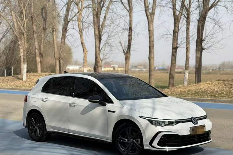 Used Volkswagen Golf 2023 280TSI DSG R-Line Lite Exterior 2