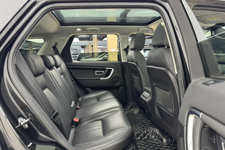 Used Land Rover Discovery Sport 2019 240 PS SE Version China VI Standard