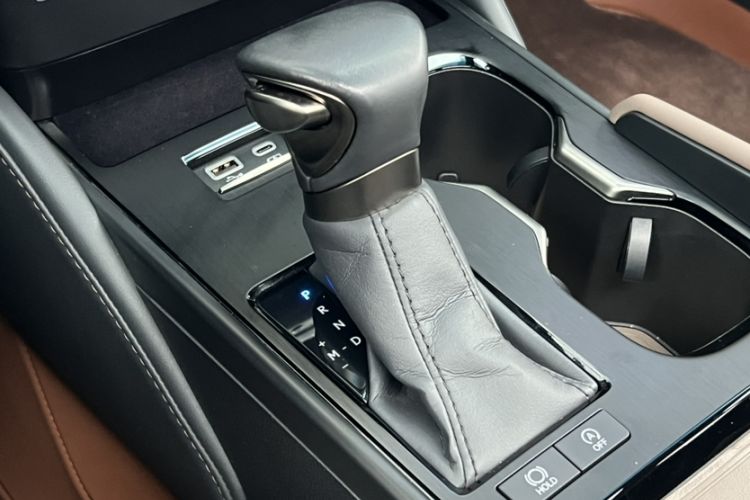 Used Lexus ES 2022 200 Excellence Edition