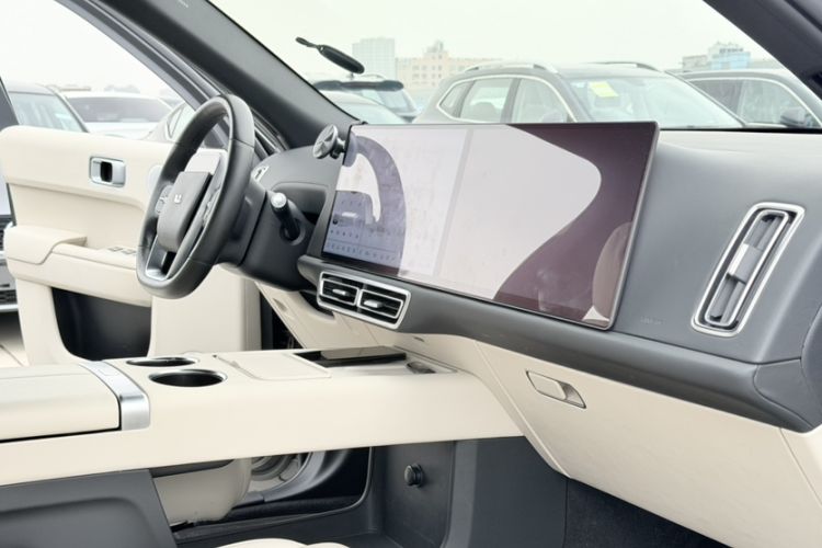 Used Li Auto L9 2022 Max model Interior 3
