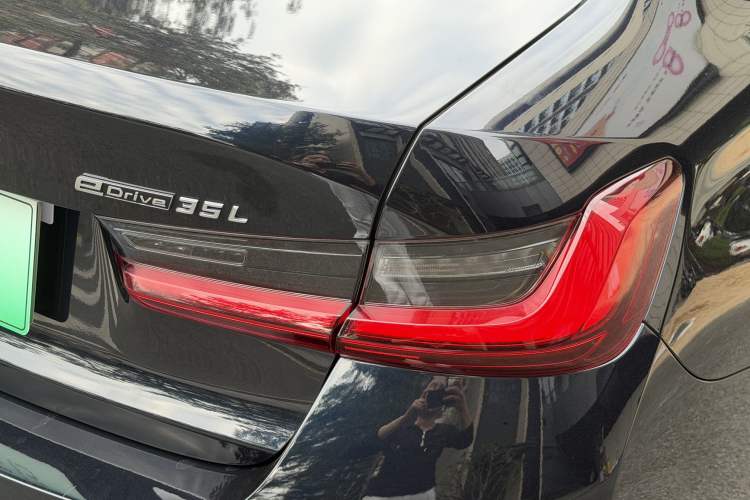 Used BMW i3 2022 eDrive 35 L Exterior 8