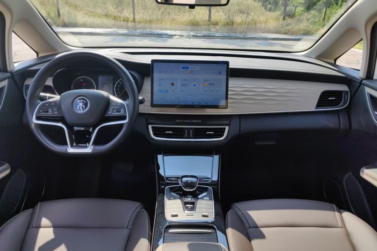 Used BYD Song MAX New Energy 2022 DM-i 105KM Prestige Model Audio And AC Panel