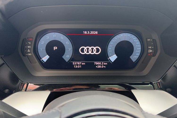 Used Audi A3 2024 A3L Limousine 35 TFSI Fashionable and Elegant Model Odometer Close Up