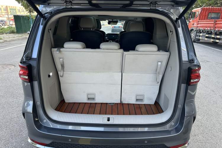 Used Roewe iMAX8 2021 400TGI Supreme Series Ultimate Edition