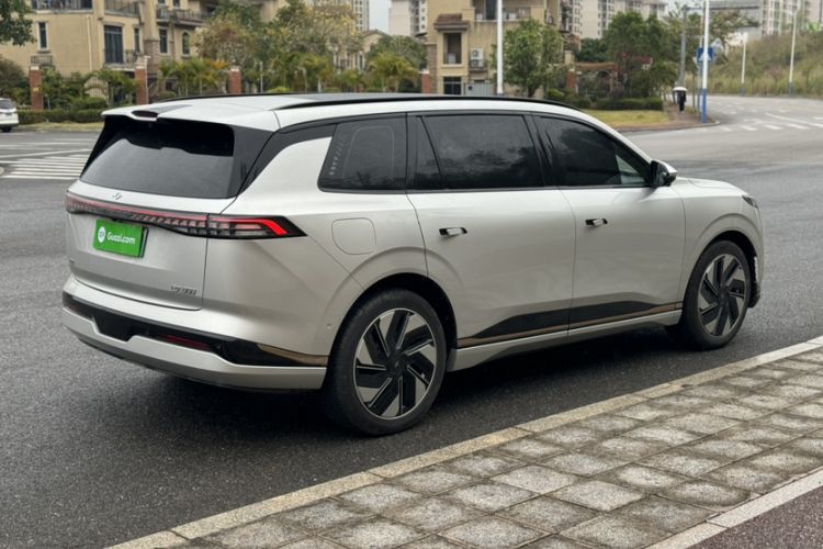 Used Dongfeng eπ eπ008 2024 636Max All-Electric Version 6 Seats Exterior 9