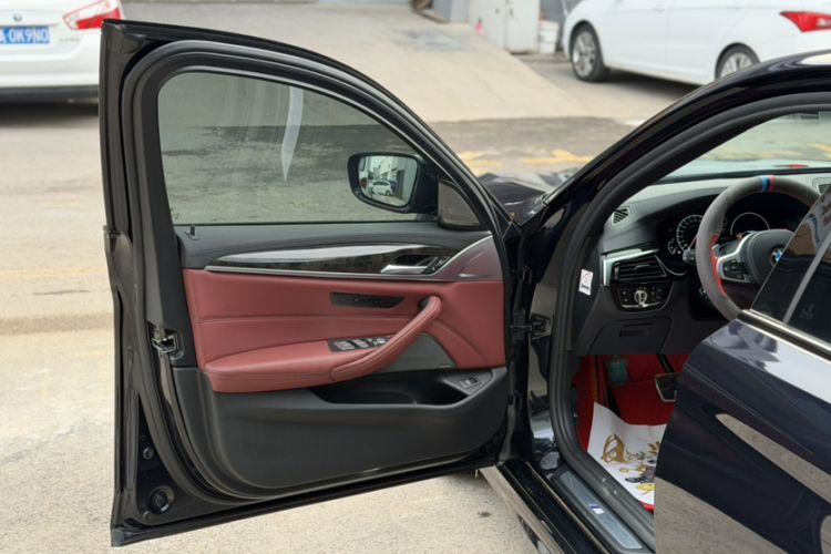 Used BMW 5 Series 2019 530Li Luxury Edition M Sport Package