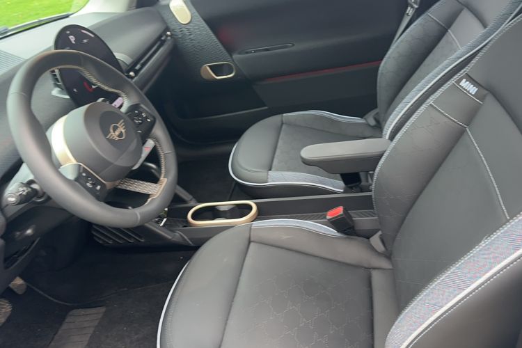 Used MINI Electric MINI COOPER 2024 452km COOPER SE Artist
