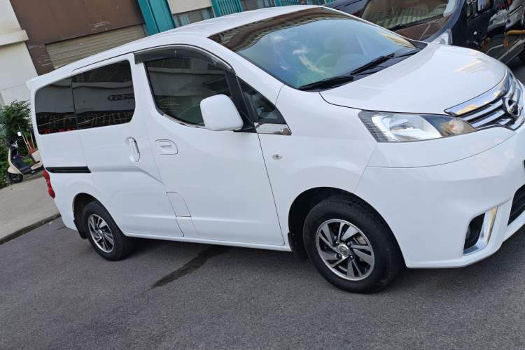 Used Nissan NV200 2018 1.6L CVT Luxury Model

