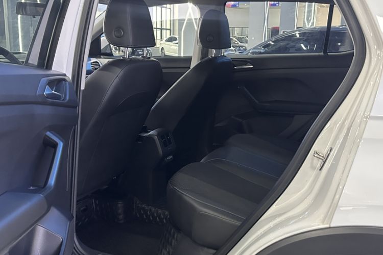 Used Volkswagen Tacqua 2021 280TSI DSG R-Line Connected Version
